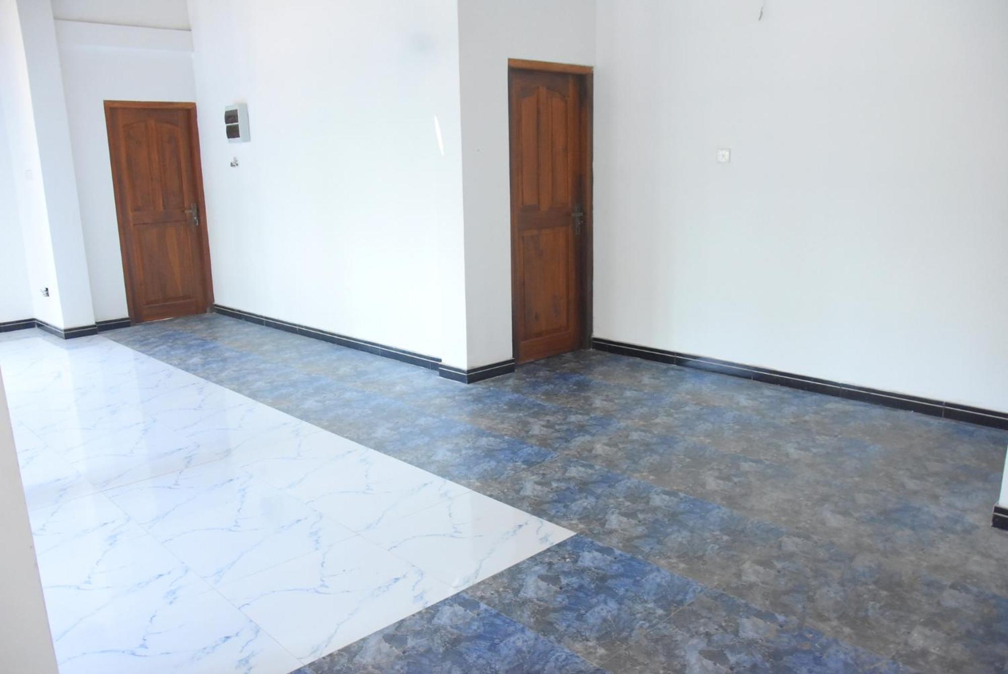 Silverline Guest House 阿努拉德普勒 外观 照片